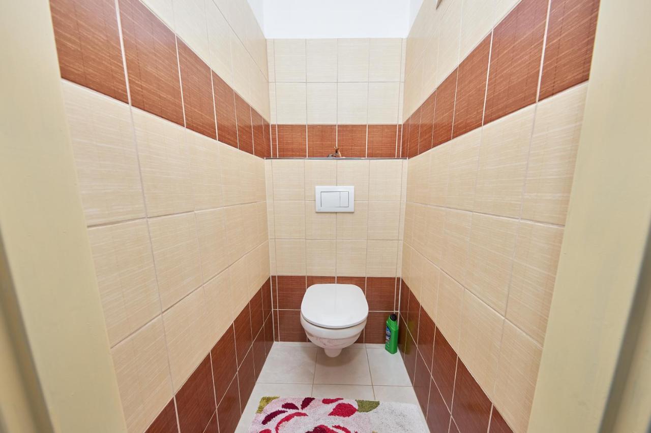 Cutie Apartment Bratislava Bagian luar foto